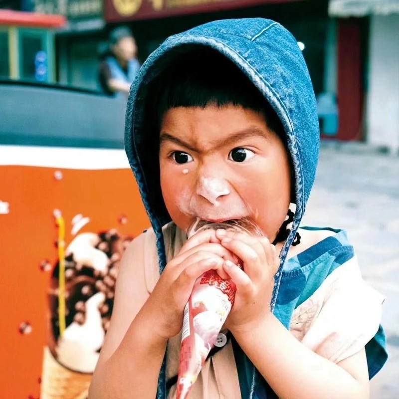 Ảnh em bé hài biểu cảm độc đáo khiến người xem bật cười