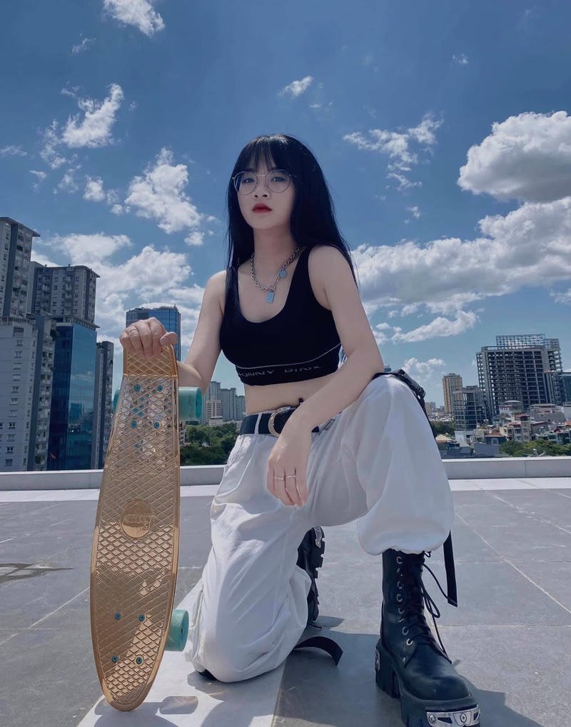 Ảnh gấm kami bikini với phong cách đi biển trẻ trung