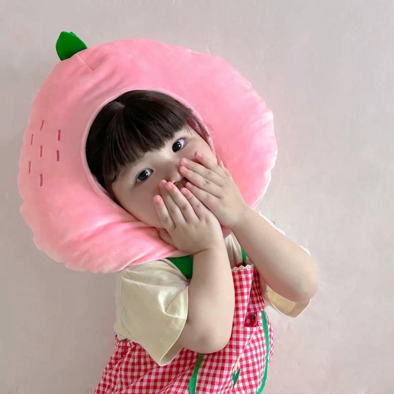 Ảnh quả đào tạo hình sinh động với nét vẽ tinh tế