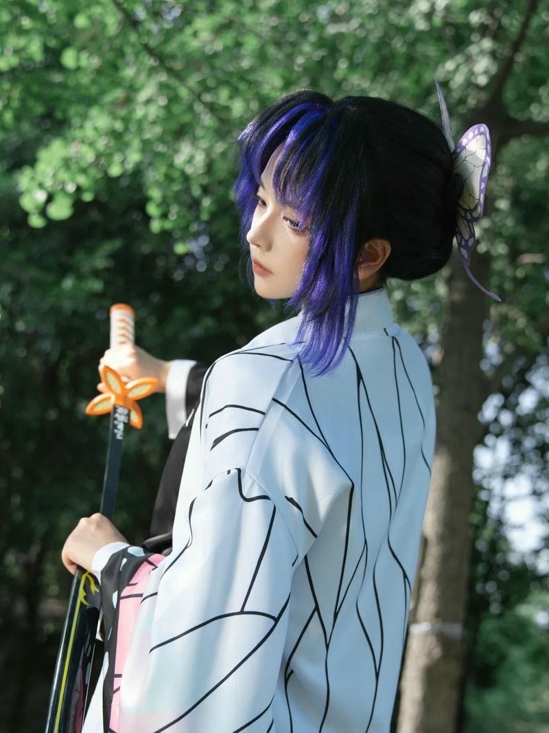 Cosplay Shinobu thần thái dịu dàng đầy ấn tượng