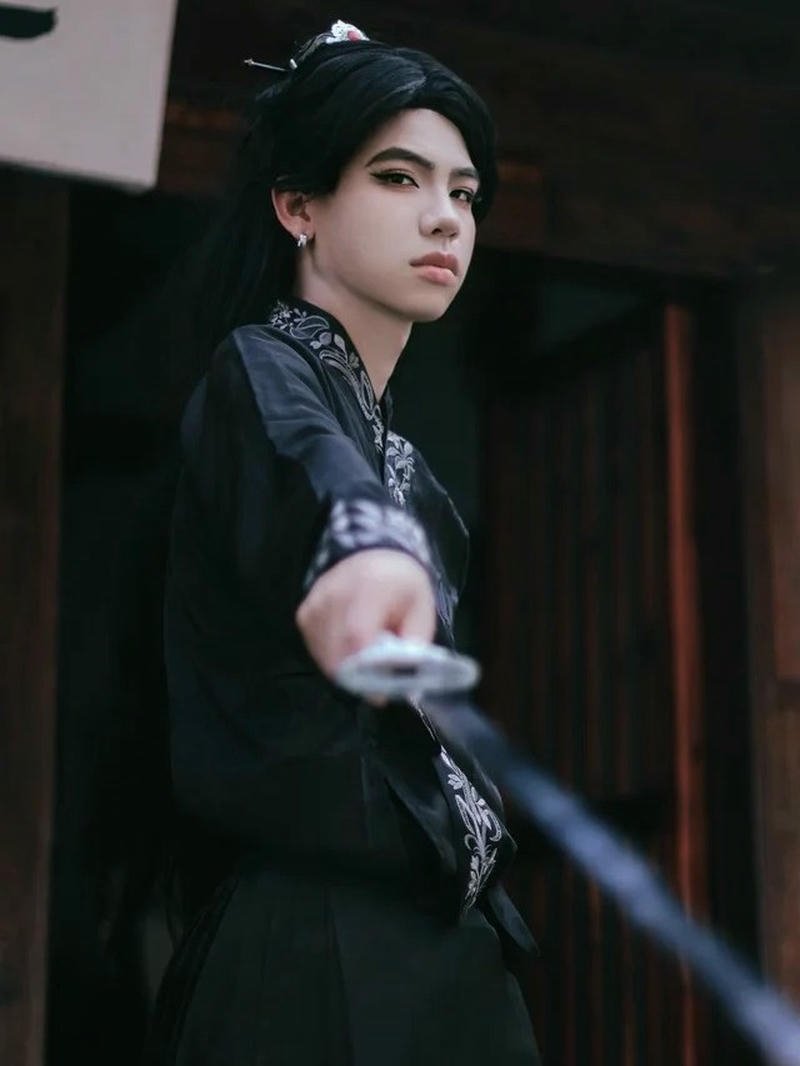 Cosplay cổ trang duyên dáng với tạo hình hài hòa đẹp mắt