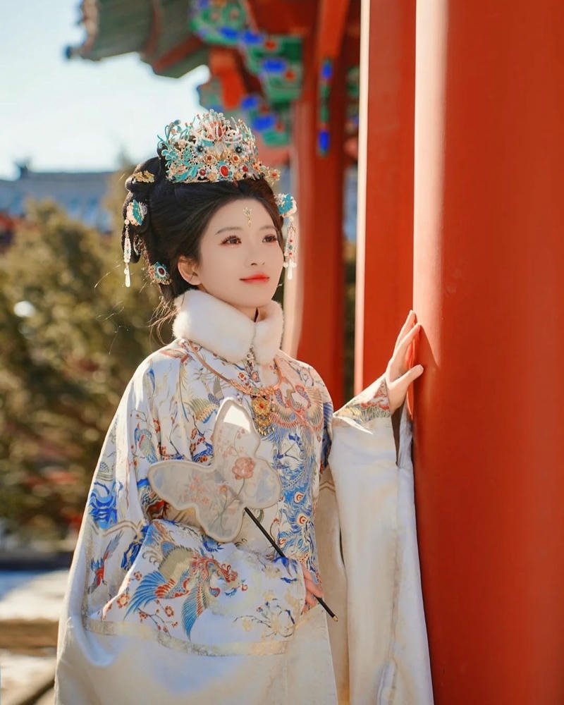 Cosplay cổ trang mềm mại thể hiện khí chất trang nhã riêng