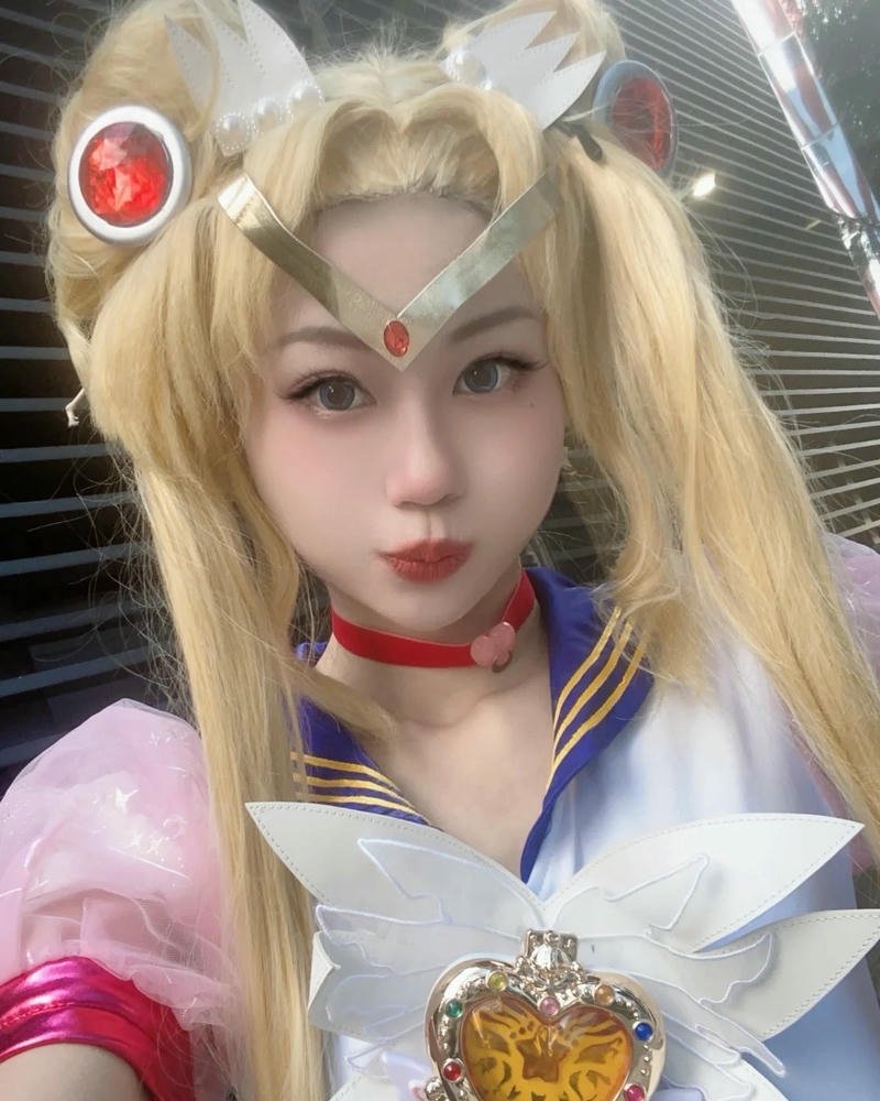Cosplay sailor moon nổi bật với phong cách đáng yêu tinh tế