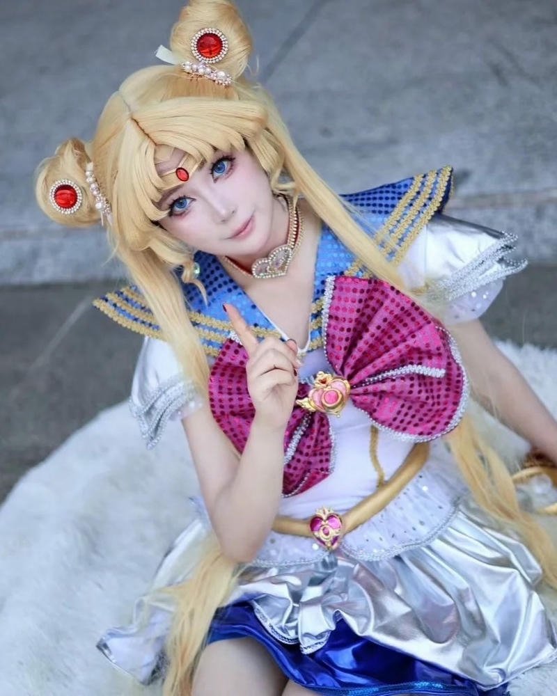 Cosplay sailor moon tinh tế mang vẻ đẹp dễ thương hiện đại