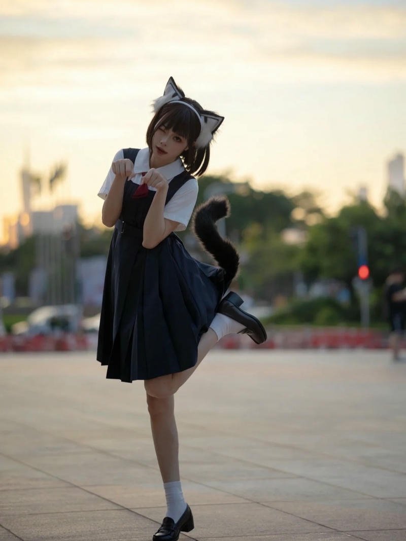 Đuôi mèo hóa trang thiết kế mềm mại tạo nét sinh động