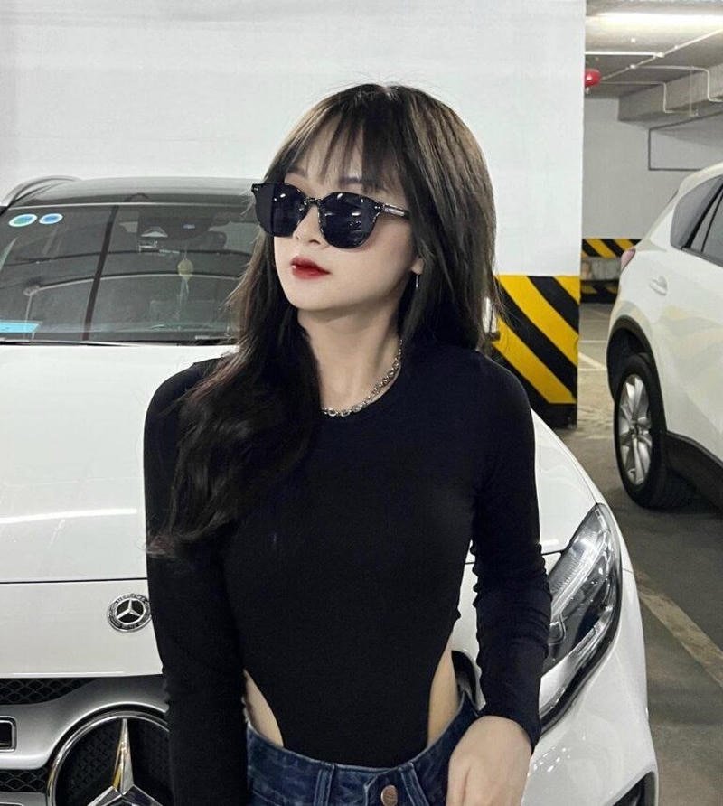 Gấm kami bikini đi biển phong cách cực ngầu