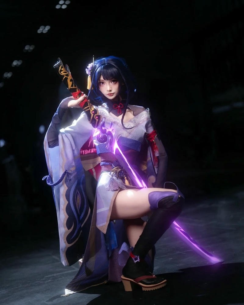 Phong cách hóa thân Raiden làm nổi bật khí chất riêng