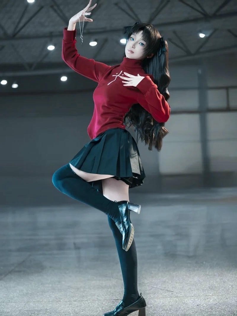Rin Tohsaka cosplay làm nổi bật thần thái kiêu hãnh đặc trưng