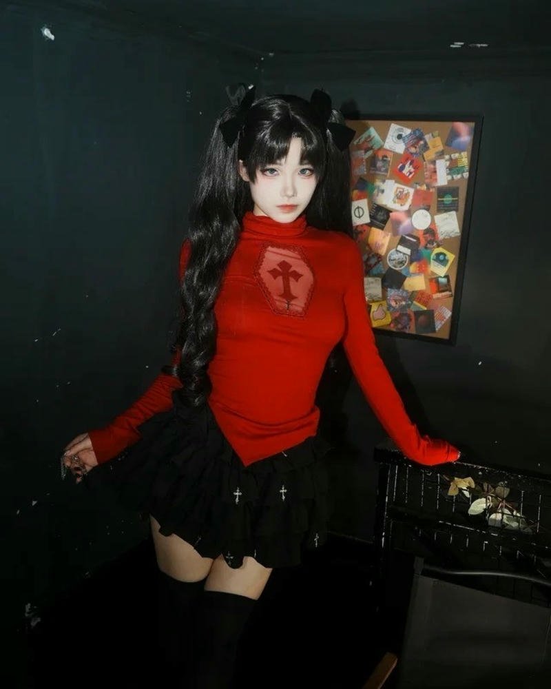 Rin Tohsaka cosplay nổi bật với phong cách thanh lịch riêng