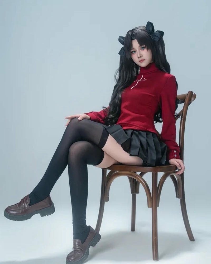 Rin Tohsaka cosplay tạo dấu ấn với thần thái cuốn hút riêng