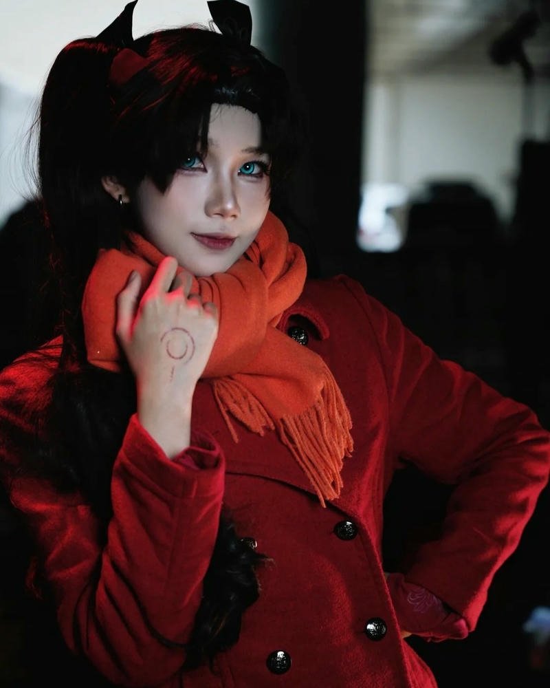 Tái hiện Rin Tohsaka với thần thái tự tin đầy cuốn hút