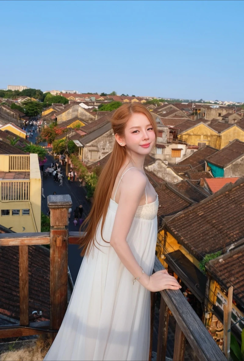 Ánh nhìn DJ Mie bikini thu hút tạo điểm nhấn gợi cảm