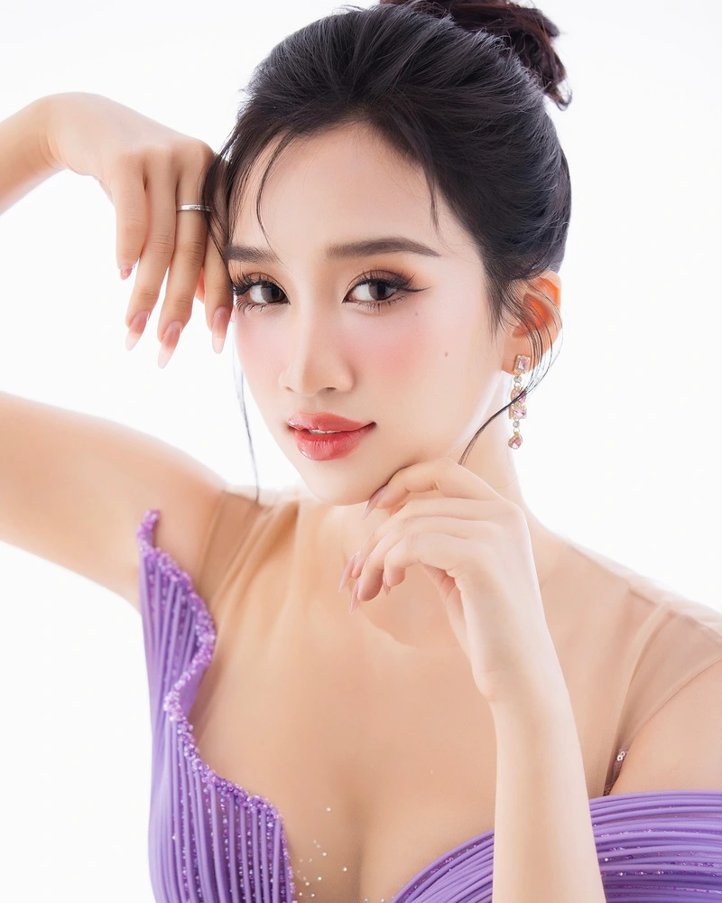Bộ ảnh đẹp Trà Giang bikini phù hợp xem giải trí mỗi ngày