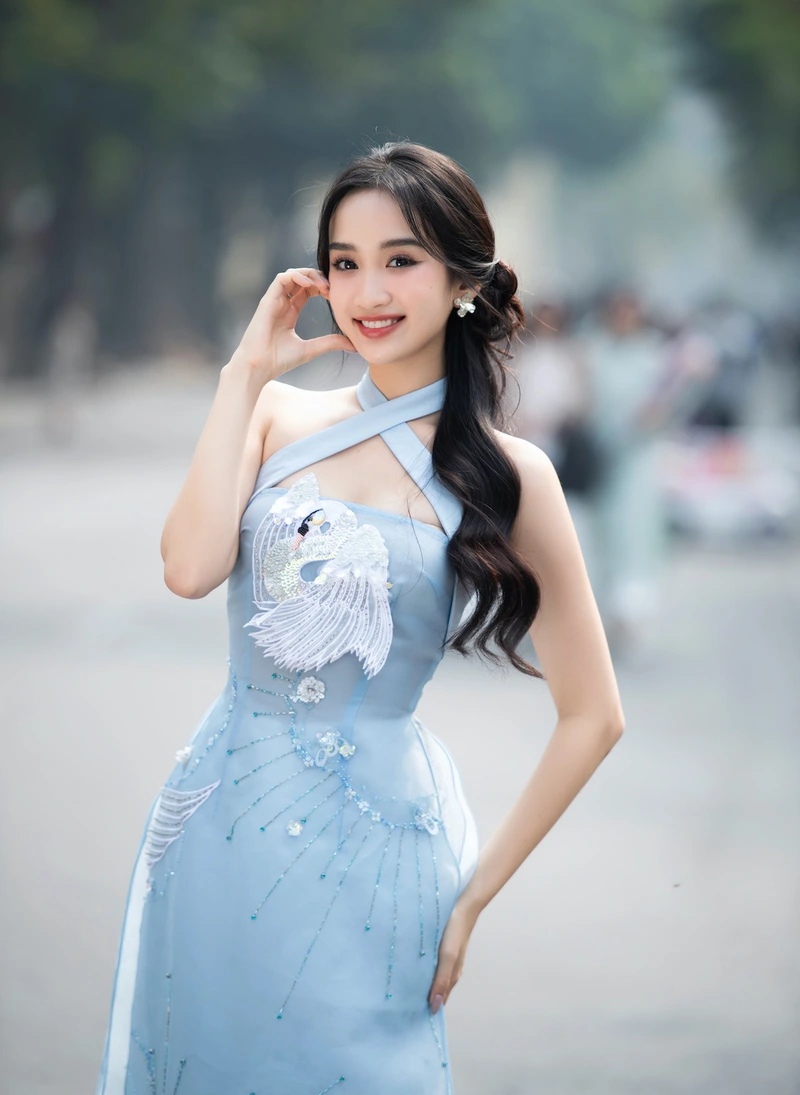 Khung ảnh Trà Giang bikini đẹp dành cho người mê hình ảnh