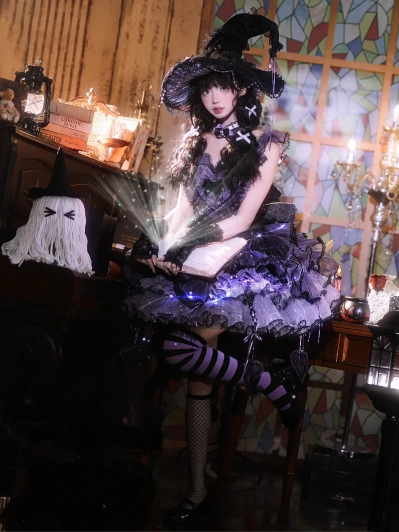 cosplay phù thủy dễ thương mùa halloween