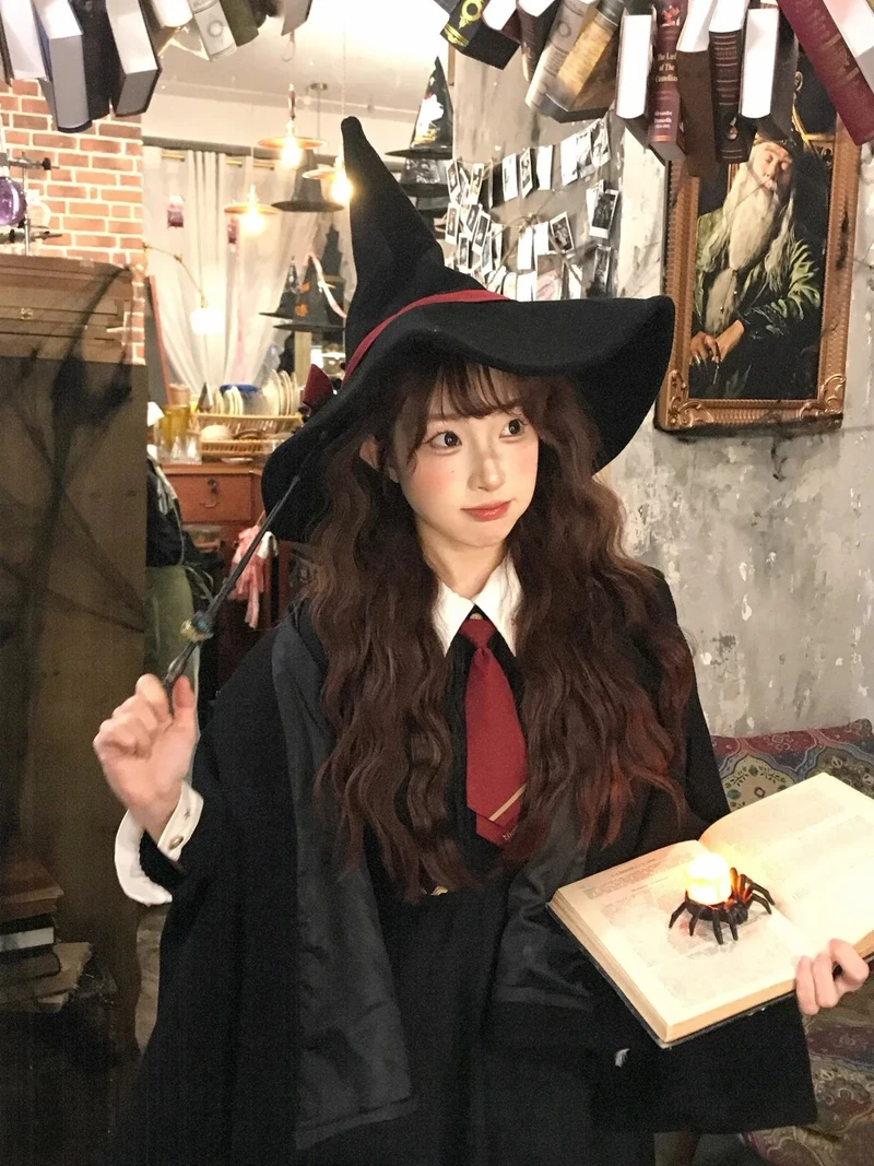 cosplay phù thủy nữ phong cách anime