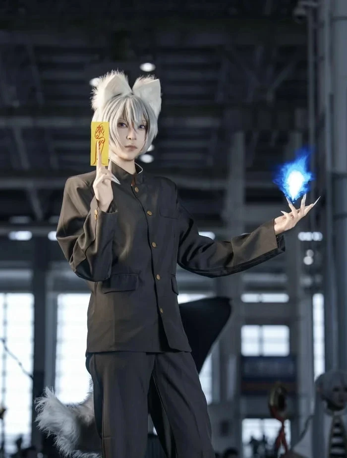 Ảnh nam anime cosplay hút mắt sống động