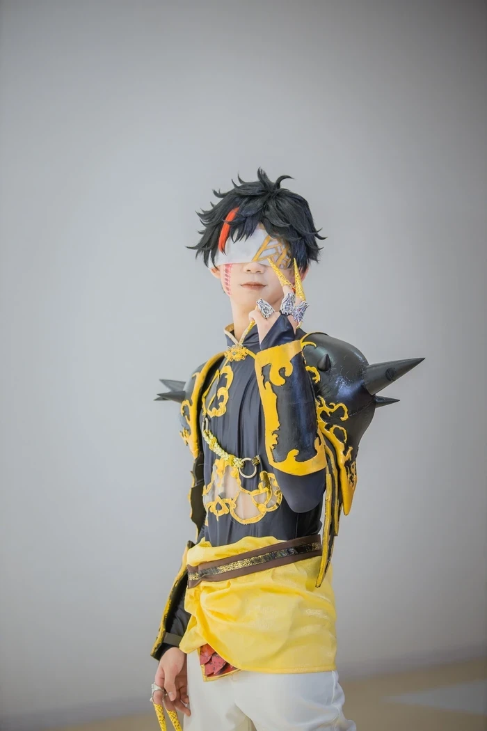 Hình cosplay nam anime tinh tế rực rỡ
