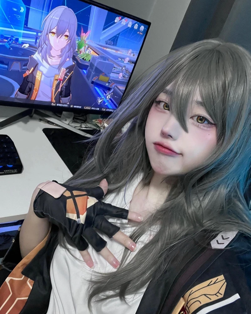 Ảnh cosplay Hina ngọt ngào thanh tú