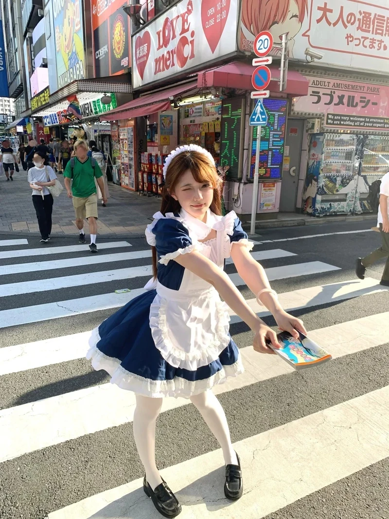 Ảnh cosplay hầu gái duyên dáng kiều diễm
