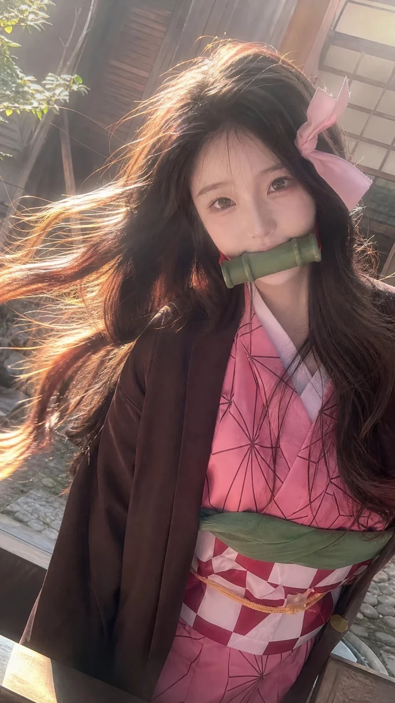 Nezuko trong ảnh cosplay duyên dáng đáng yêu
