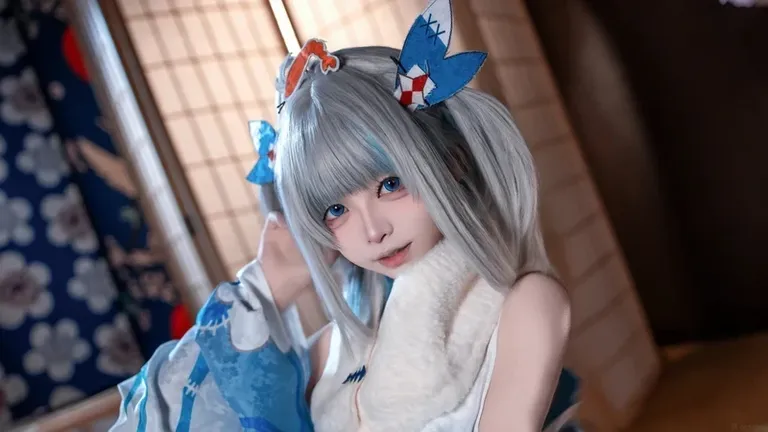 Hình Gawr Gura Yaoyaoqwq cosplay đáng yêu thanh tú