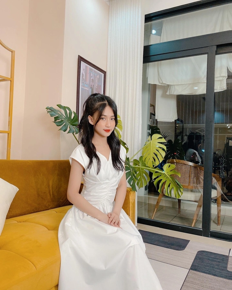 Ảnh Như Lê TikToker sexy đặt làm hình nền điện thoại