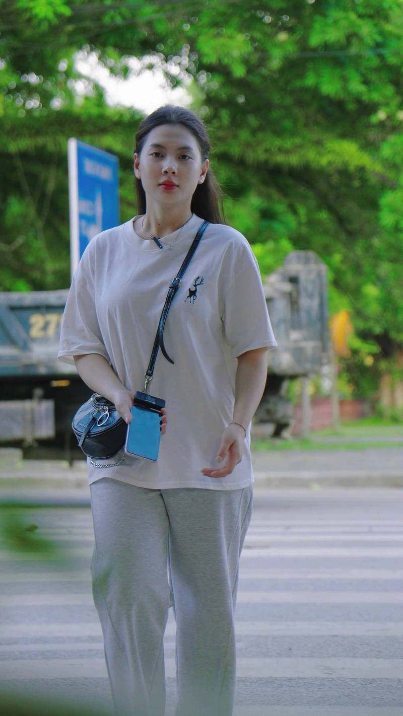 Ảnh Uyenbeu2006 vòng ba to gợi tình