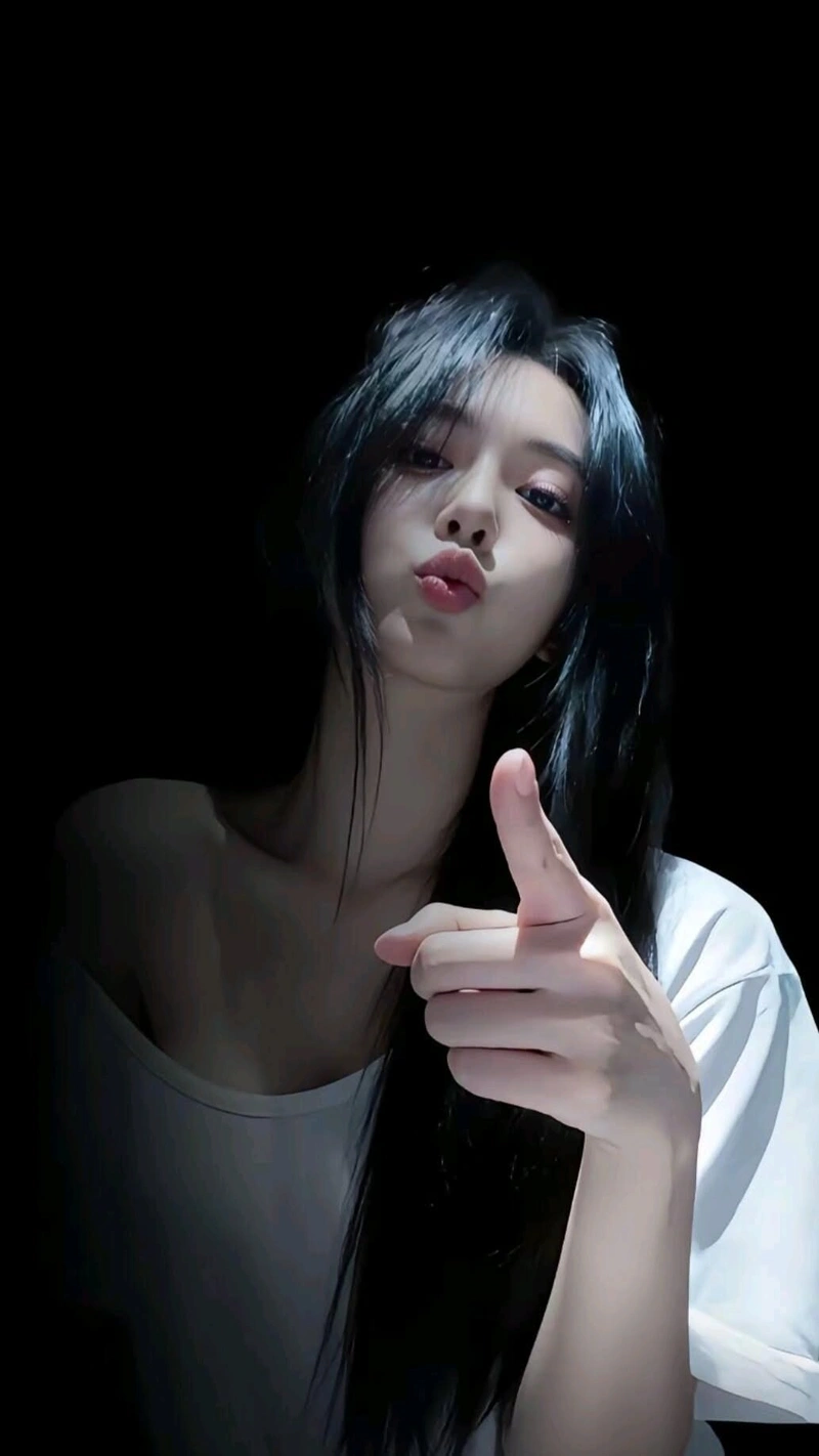 Ảnh bad girl cá tính cuốn hút
