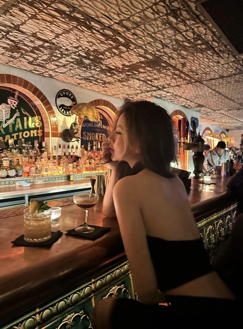 Ảnh gái karaoke show hàng vòng một khủng