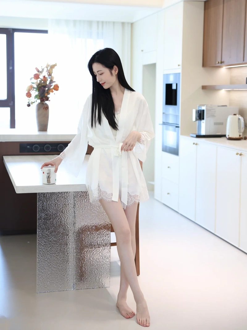Ảnh gái mặc đồ ngủ xinh xắn duyên dáng