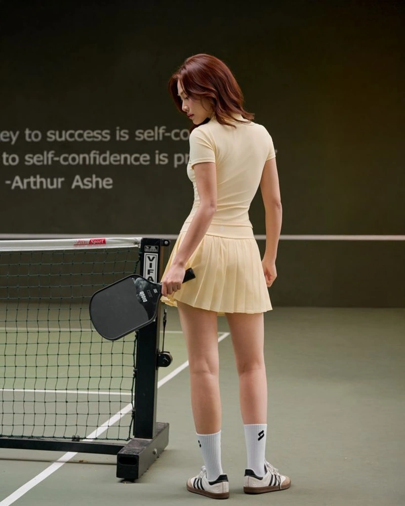 Ảnh gái xinh chơi pickleball mông đít săn chắc sexy hút hồn