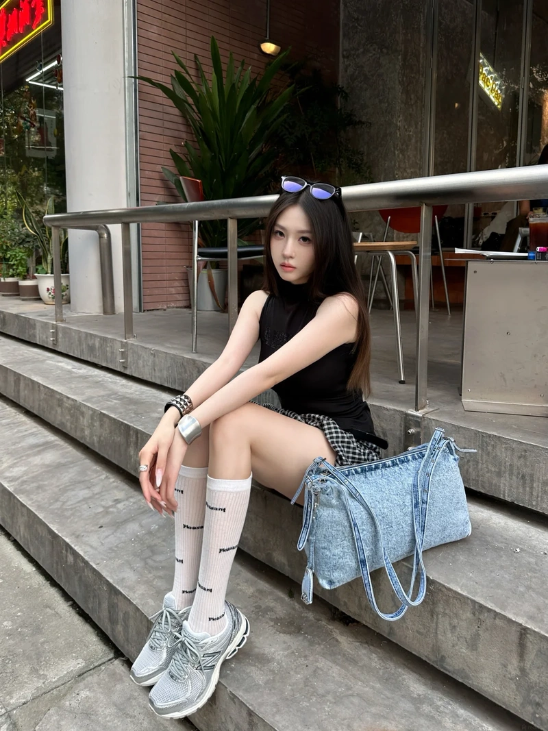 Ảnh girl phố nổi bật cá tính