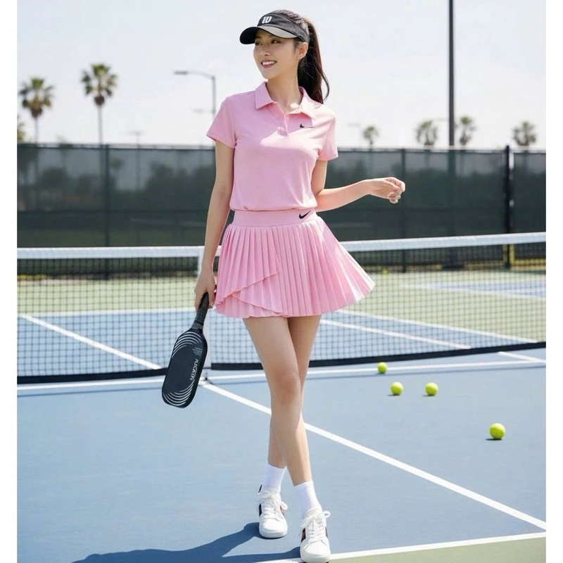 Cô nàng chơi pickleball vòng một to tròn khủng đầy gợi tình