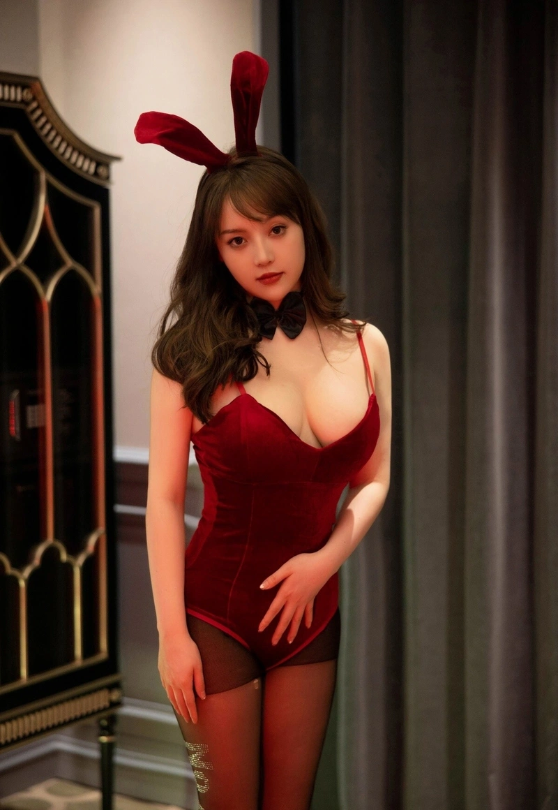 Gái xinh khoe hàng mông tròn quyến rũ full HD