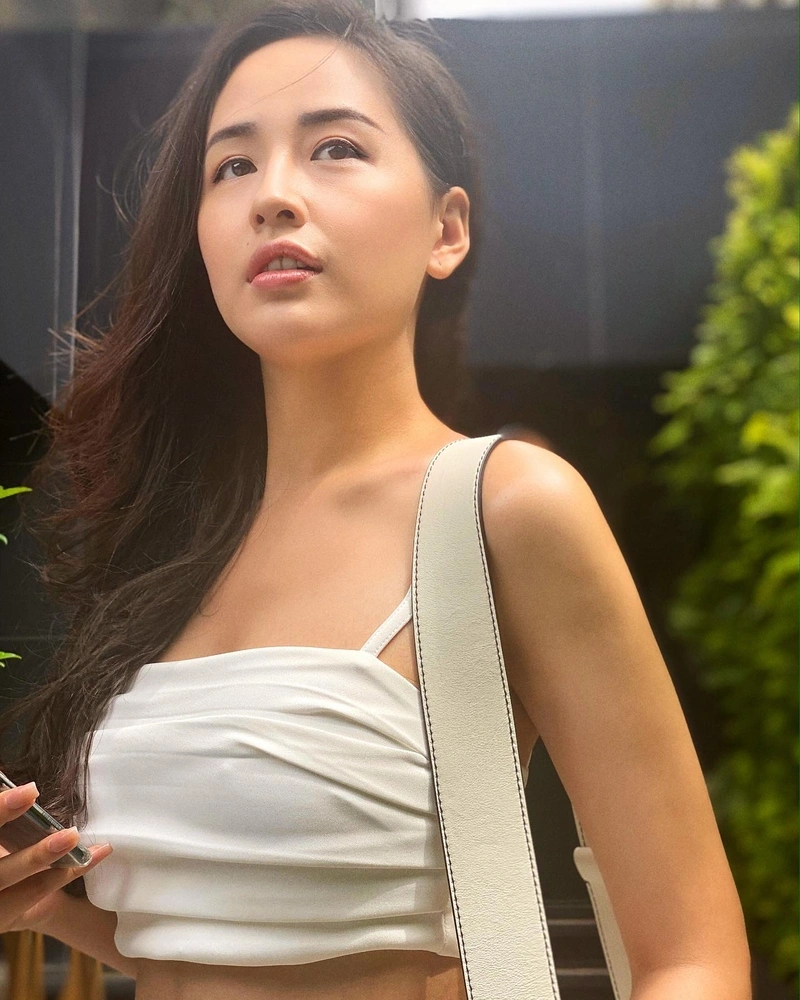 Hình Mai Phương Thúy mặc bikini sexy gợi cảm nổi bật