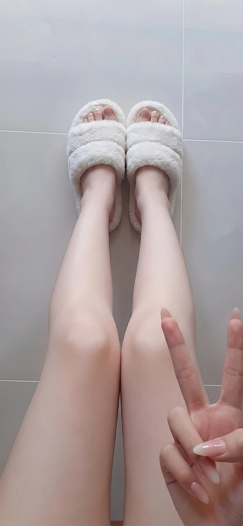 Hình chụp ảnh chân gái vòng một khủng