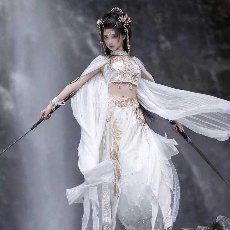 Hình cosplay Bạch Cốt Tinh tuyệt mỹ thần bí