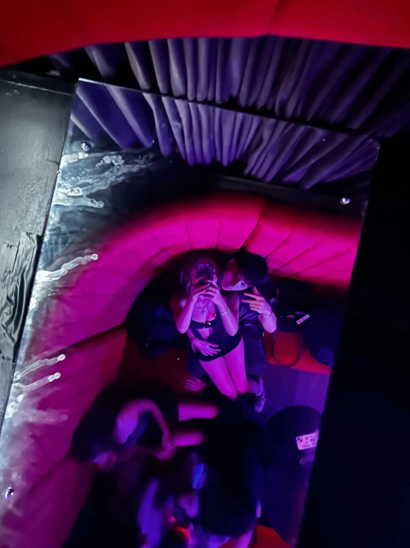 Hình gái karaoke sexy không che cực phẩm