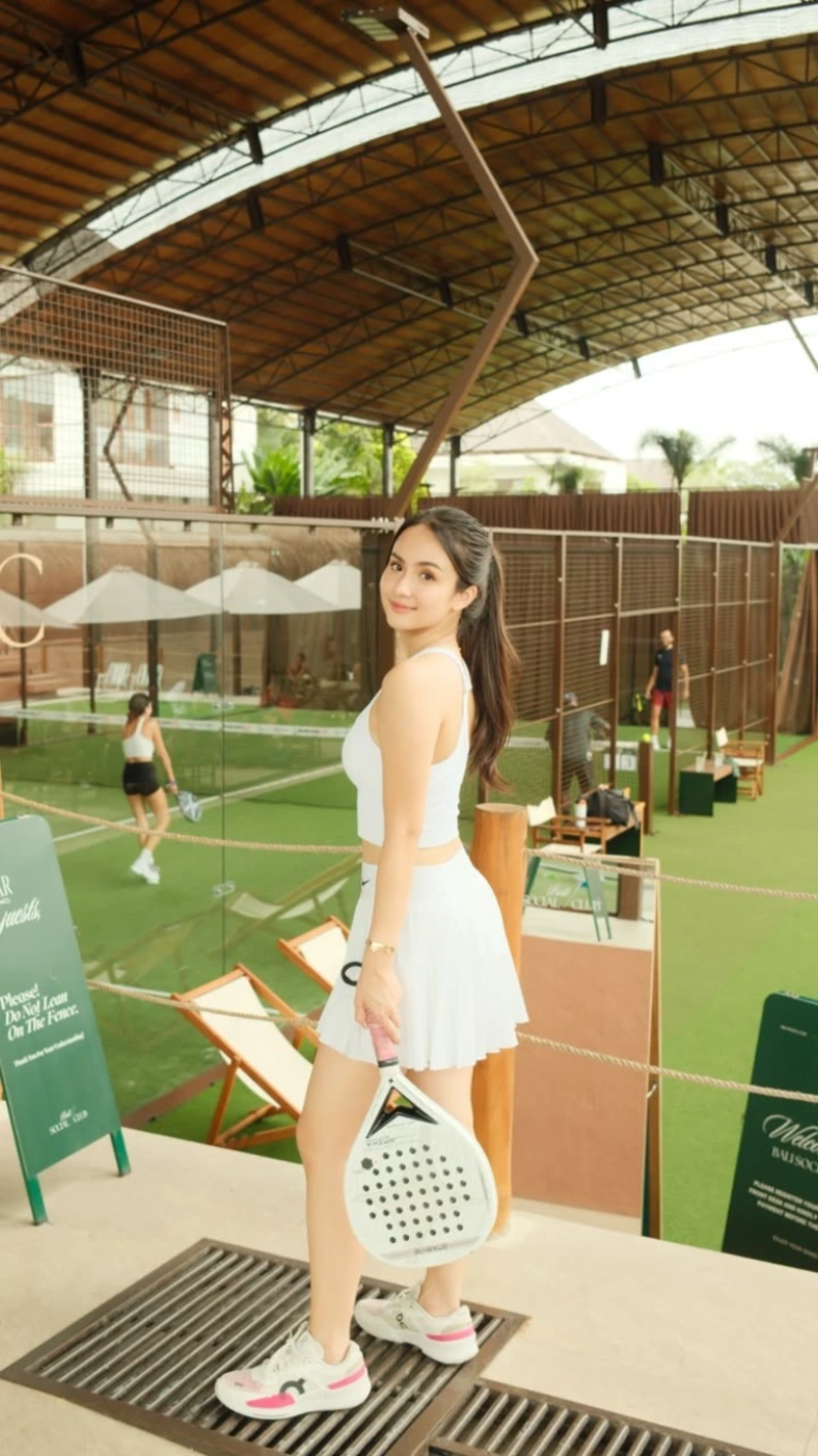 Người mẫu pickleball lột đồ lộ hàng ngực đầy không che 4K