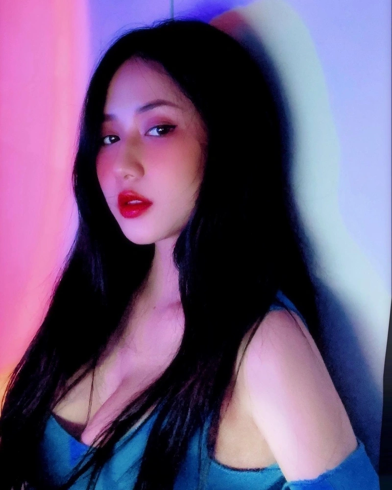 Như Lê với đường cong vòng một và vòng ba hoàn hảo